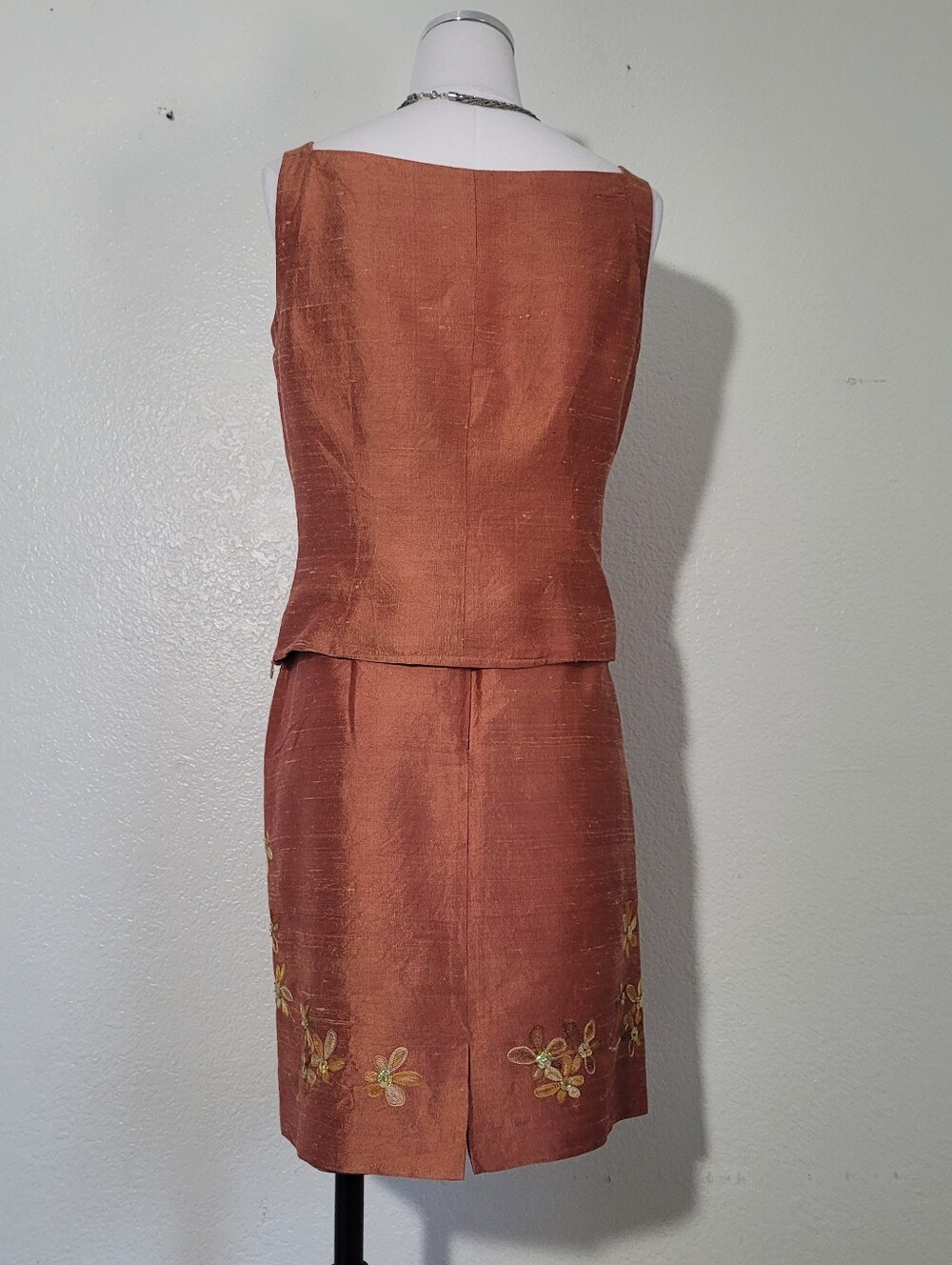 Muse Rust Orange 100% Silk Floral Embroidered Two-Piece Skirt Size 10 - Picture 5 of 10